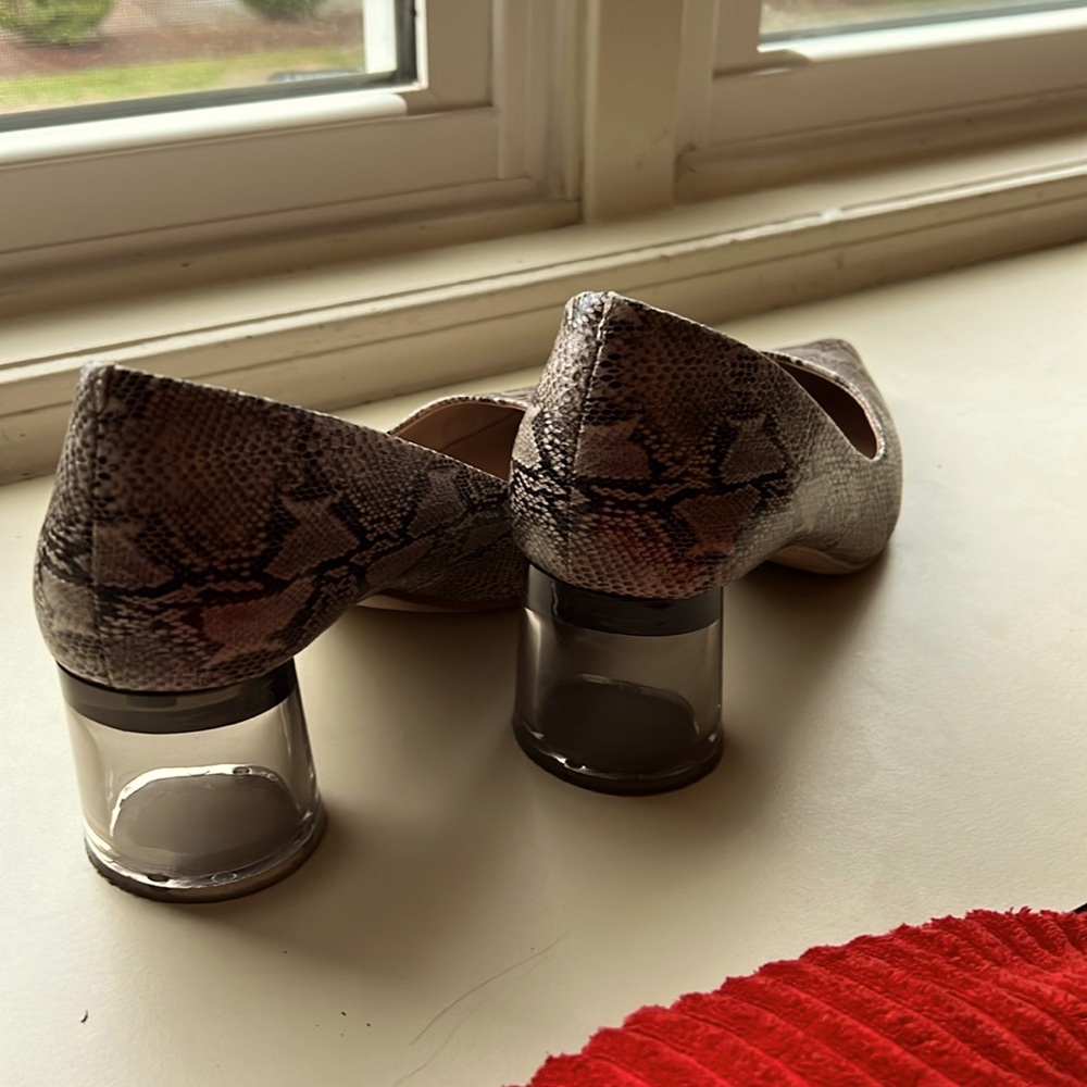 Cute Shoes In Beige And Snakeprint